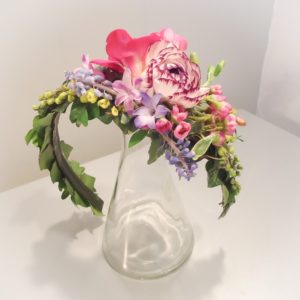vrolijke corsage bruiloft bloemen