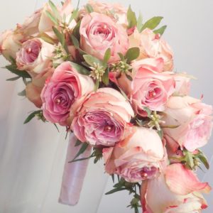 bruidsboeket druppel rozen roze IJsselstein